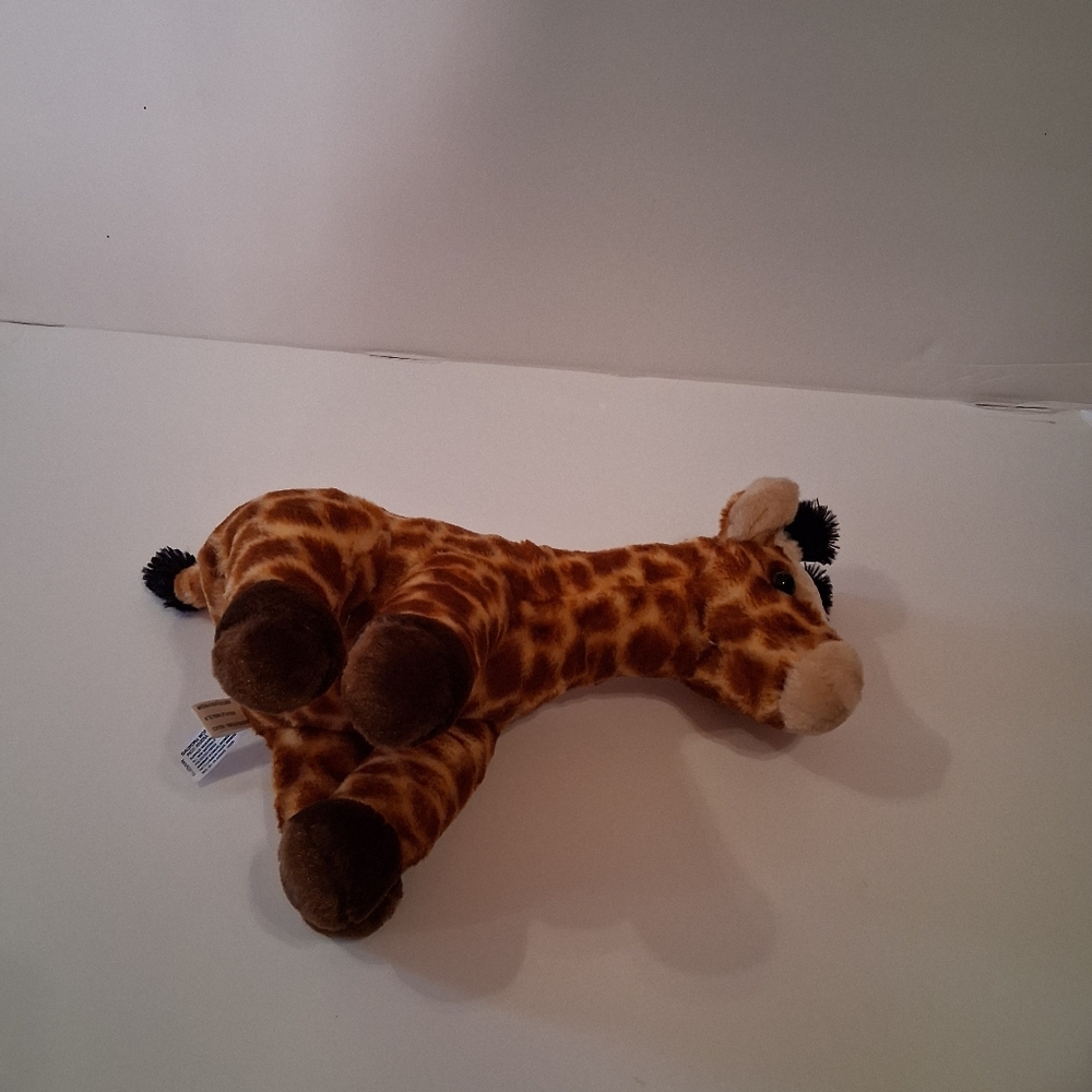 Destination Nation Stuffed Animal Giraffe - Picture 5 of 9
